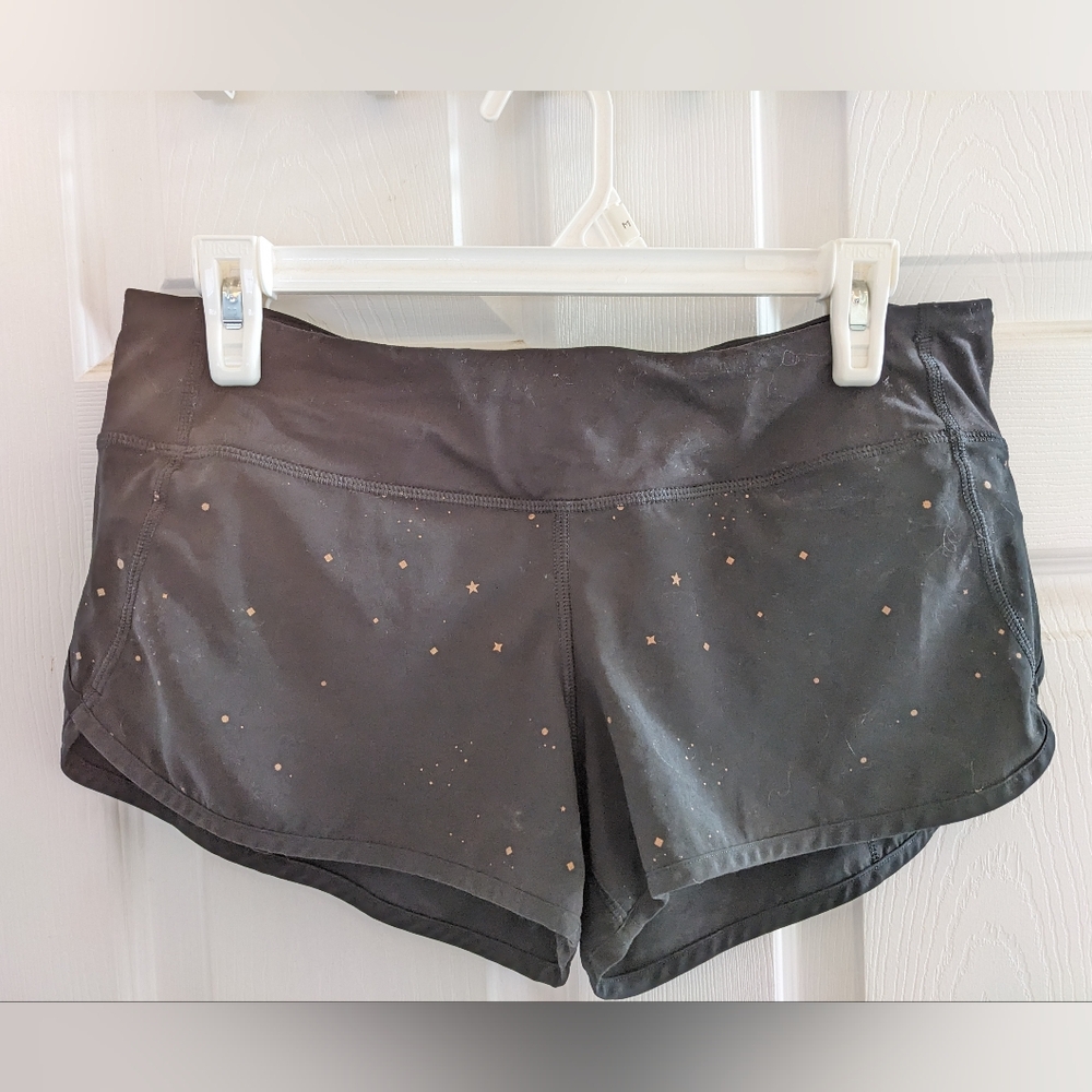 Rare Lululemon Speed Up Shorts Black with Gold Stars Size 8